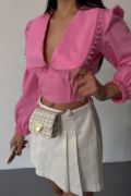CROP POPLİN GÖMLEK YAKA KENAR DANTEL DETAYLI - Pembe resmi